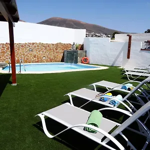 https://casita-joli.in-canary-islands.com